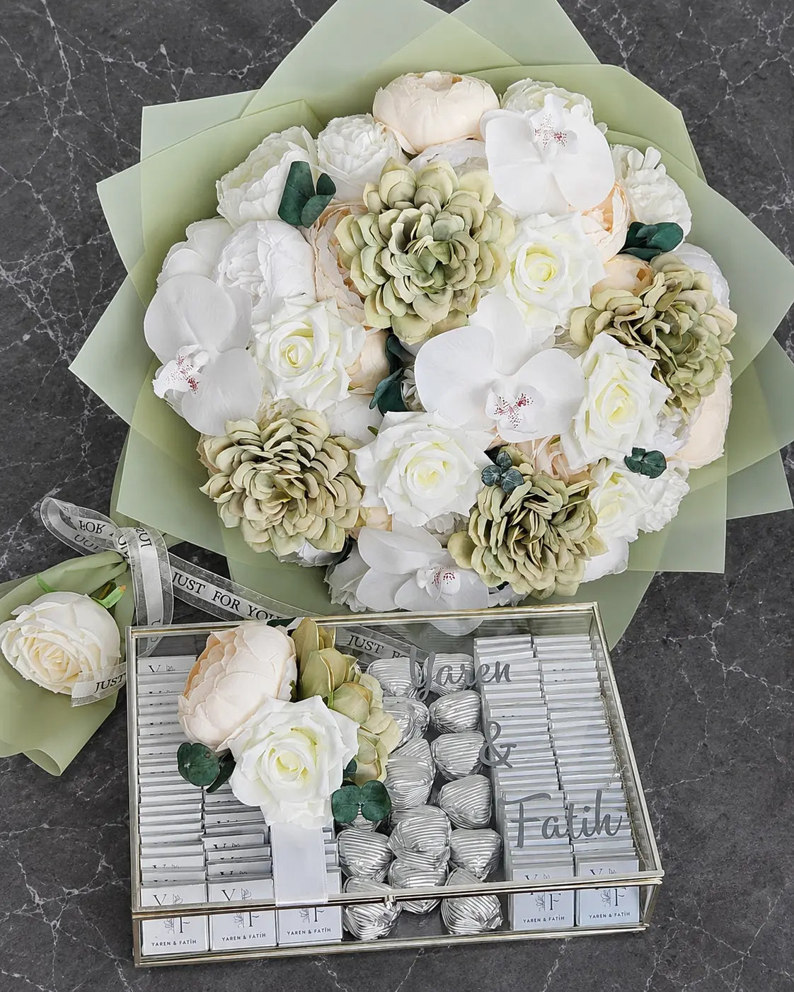Kişiye Özel İsteme & Nişan Çikolatası — Cam Kutu ve Premium Buket Seti